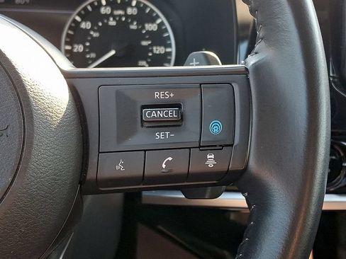 Used 2025 Nissan Pathfinder SV AWD/4WD image 21