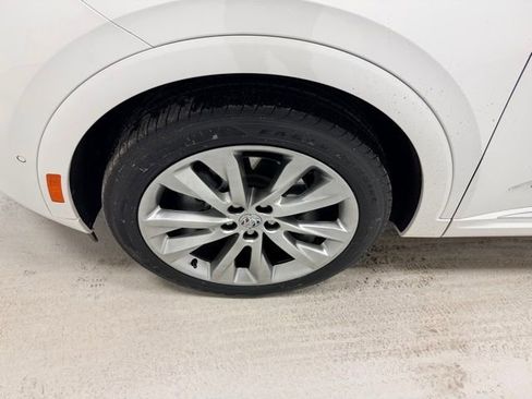 Certified 2023 Buick Envision Avenir image 22