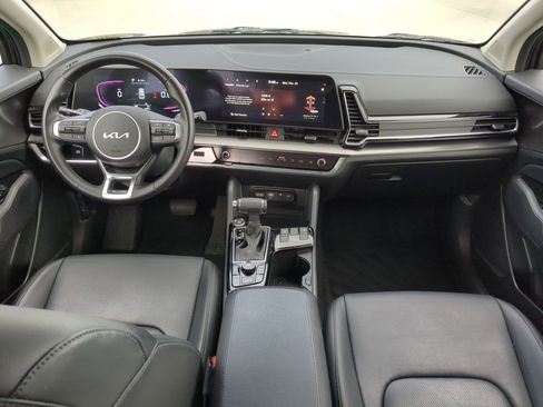 Certified 2024 Kia Sportage EX image 17