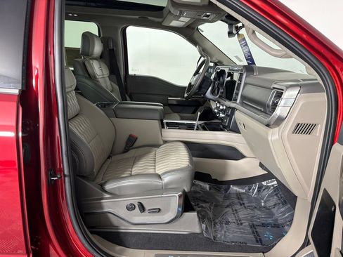 Certified 2025 Ford F450 Platinum w/ Platinum Plus Package AWD/4WD image 37
