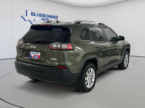 Used 2020 Jeep Cherokee Latitude AWD/4WD image 5