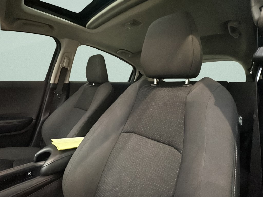 Used 2021 Honda HR-V EX image 15