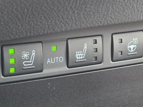 Used 2025 Lexus ES 350 w/ Accessory Package (Z1) FWD image 12