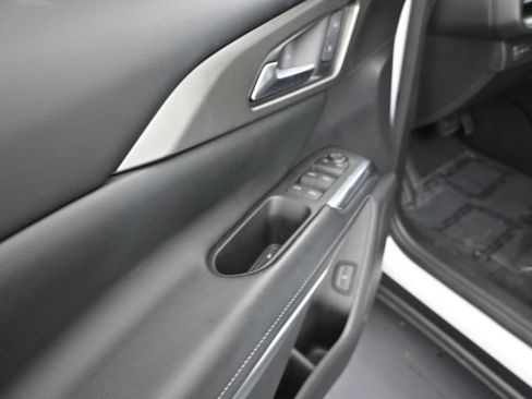 Used 2024 Chevrolet Traverse LS FWD image 10
