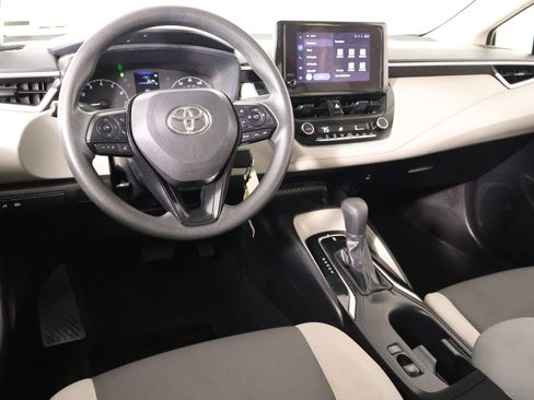 Used 2023 Toyota Corolla LE FWD image 2