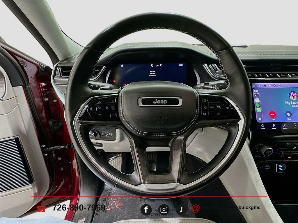 Used 2022 Jeep Grand Cherokee Overland RWD image 12