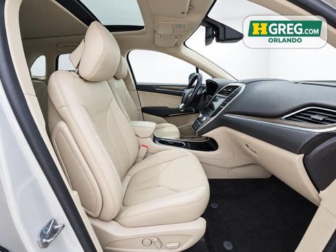Used 2019 Lincoln MKC Reserve w/ MKC Climate Package FWD image 11