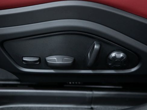 New 2026 Porsche Panamera 4S image 18