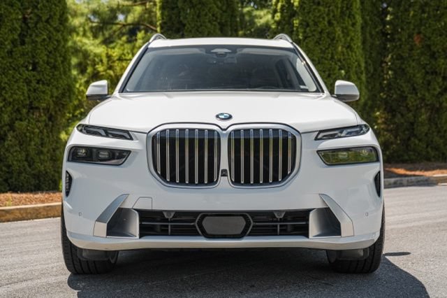 Used 2023 BMW X7 xDrive40i AWD/4WD image 21