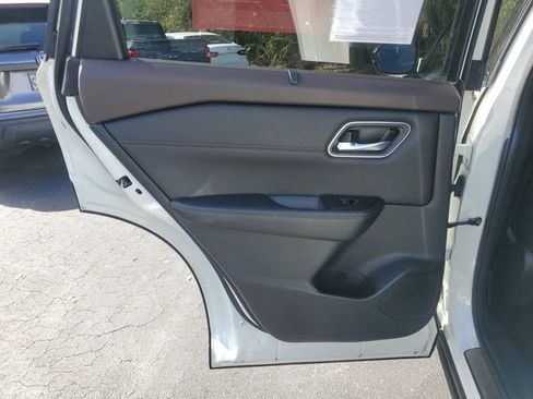 Certified 2023 Nissan Rogue Platinum w/ Platinum Premium Package image 10