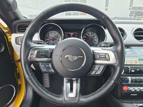 Used 2016 Ford Mustang GT Premium w/ Equipment Group 401A RWD image 20