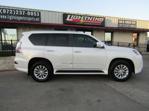 Used 2015 Lexus GX 460 w/ Premium Package image 5