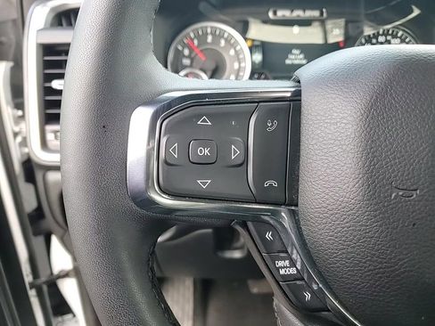 Used 2025 RAM 1500 Laramie AWD/4WD image 14
