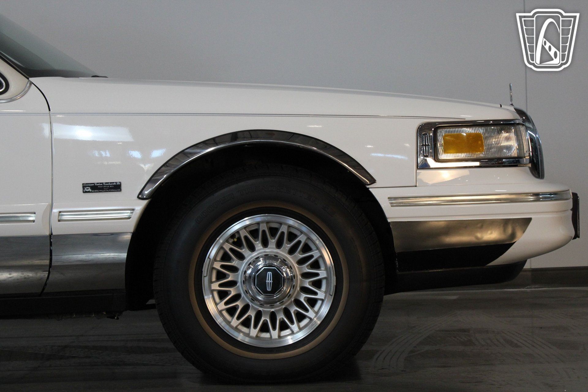 Used 1996 Lincoln Town Car Executive RWD image 39