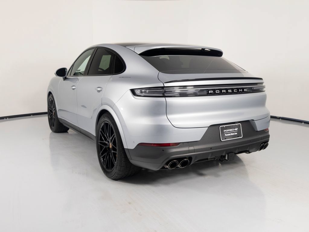 Certified 2026 Porsche Cayenne S AWD/4WD image 9