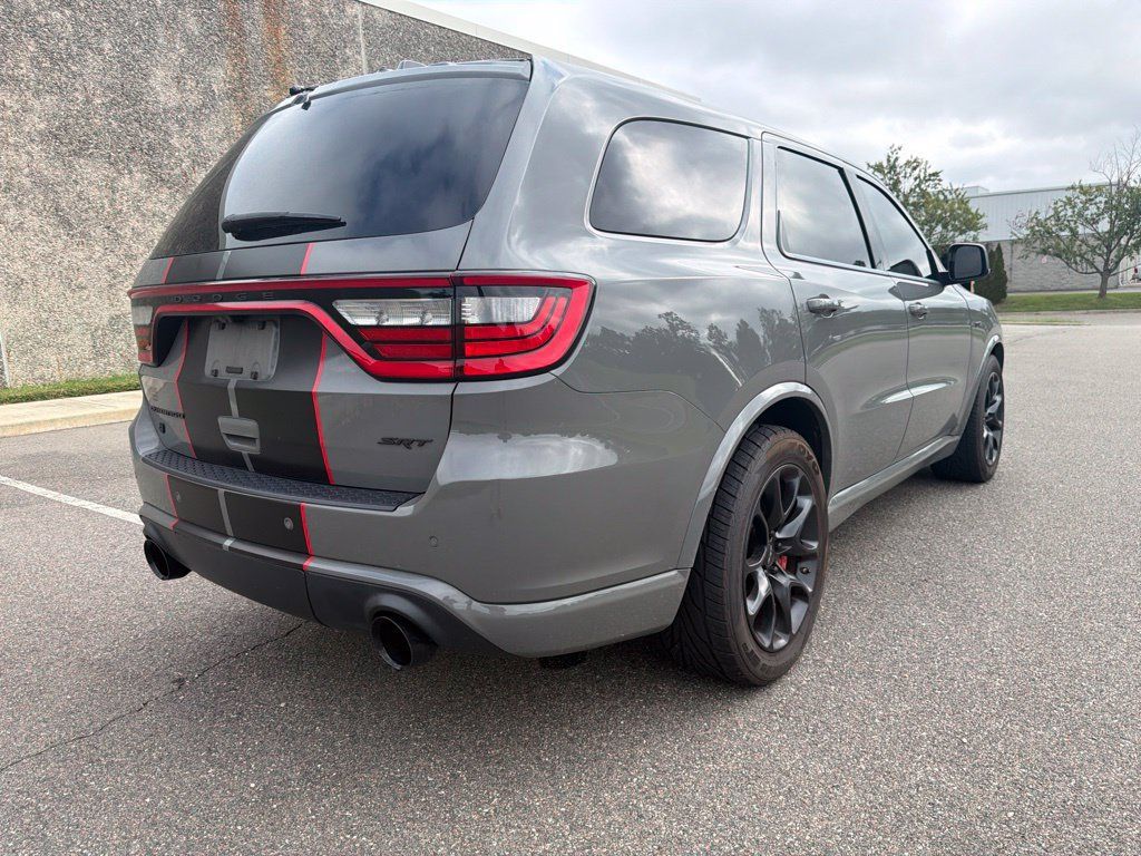 Used 2022 Dodge Durango SRT w/ Technology Group AWD/4WD image 7