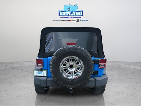 Used 2011 Jeep Wrangler Unlimited Sport AWD/4WD image 4