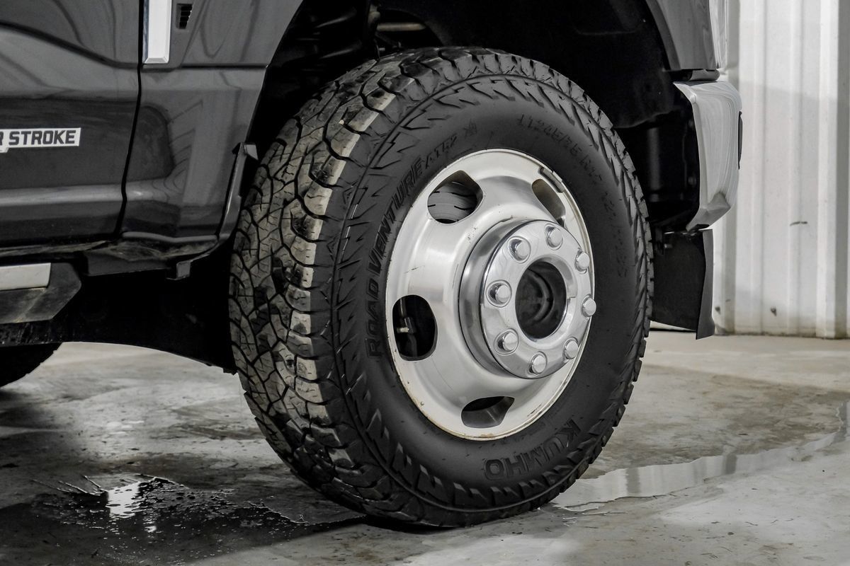 Used 2023 Ford F350 Lariat w/ FX4 Off-Road Package AWD/4WD image 61