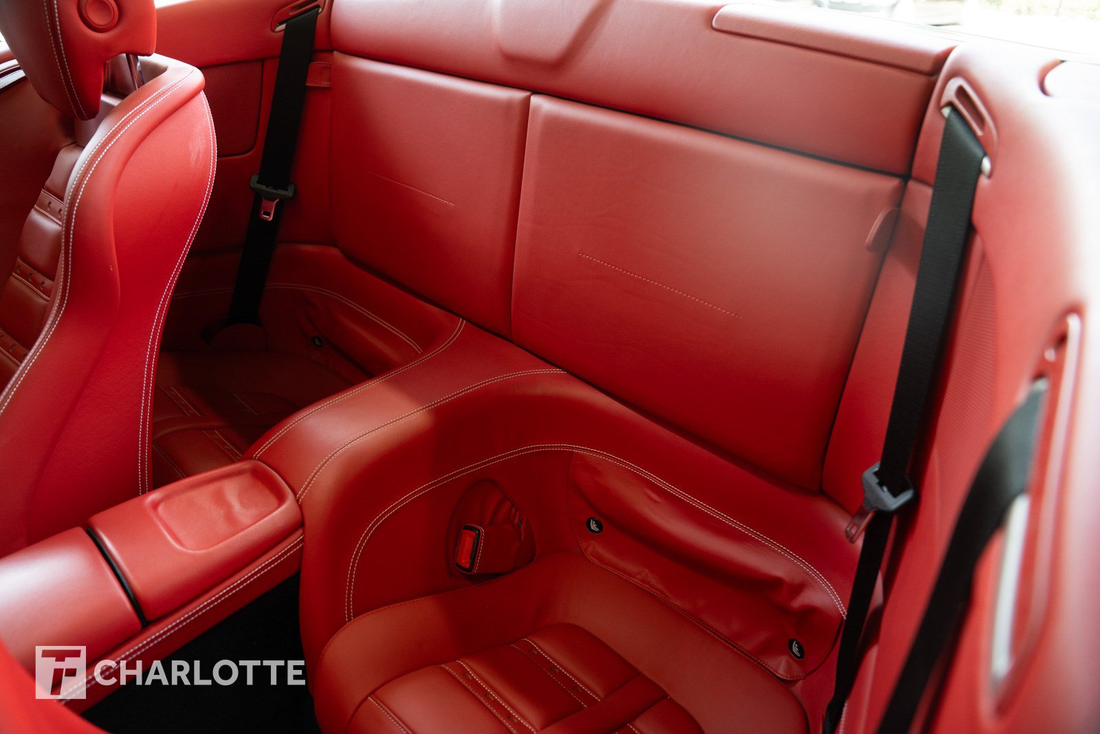 Used 2014 Ferrari California RWD image 22