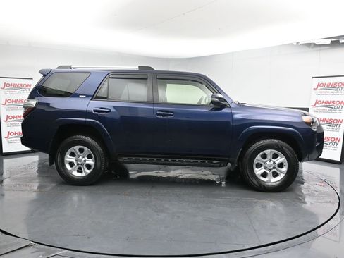 Used 2022 Toyota 4Runner SR5 Premium w/ Moonroof Package image 9
