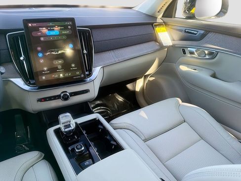 New 2026 Volvo XC90 T8 Ultra w/ Protection Package AWD/4WD image 25