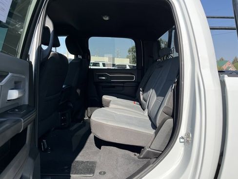 Used 2023 RAM 2500 Big Horn w/ Level 1 Equipment Group image 28