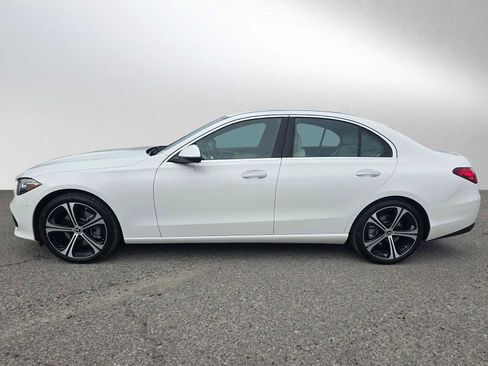 Used 2025 Mercedes-Benz C 300 Sedan image 2