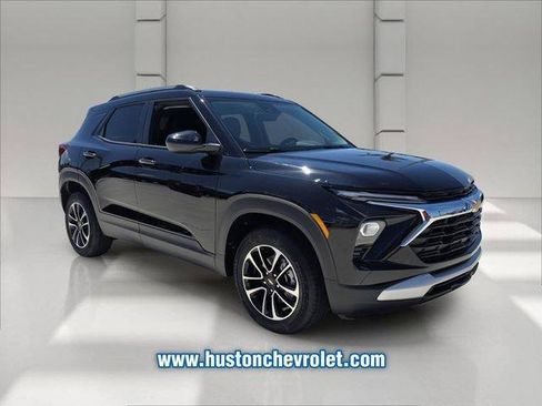 New 2026 Chevrolet TrailBlazer LT w/ Driver Confidence Package FWD image 7