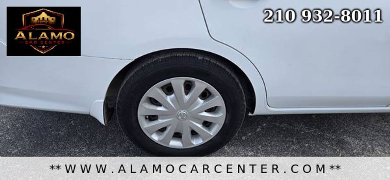 Used 2015 Nissan Versa S Plus FWD image 12