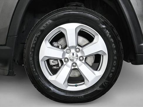 Used 2020 Jeep Compass Latitude w/ Cold Weather Group image 23