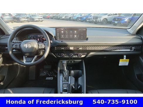 Used 2025 Honda Accord Touring image 11