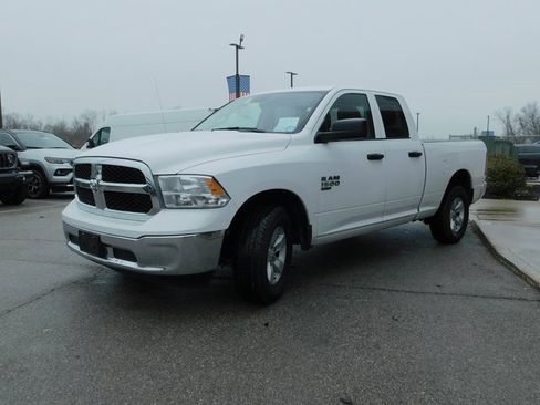Used 2024 RAM 1500 Classic SLT image 19