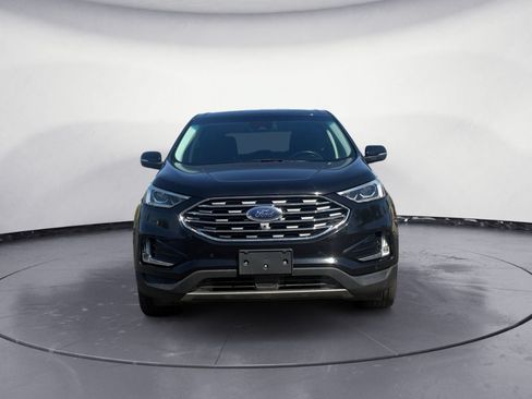 Used 2022 Ford Edge Titanium w/ Equipment Group 301A AWD/4WD image 2