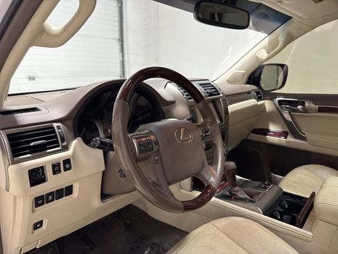 Used 2015 Lexus GX 460 image 10