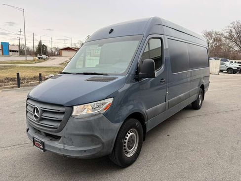 Used 2019 Mercedes-Benz Sprinter 170 image 41