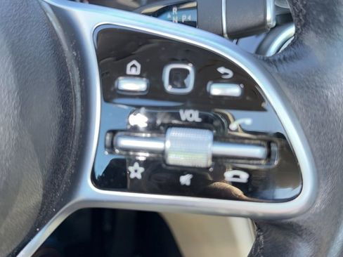Used 2019 Mercedes-Benz C 300 Sedan image 21