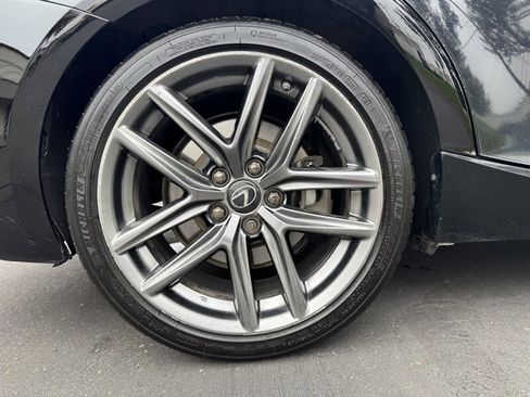 Used 2019 Lexus IS 300 F Sport image 19