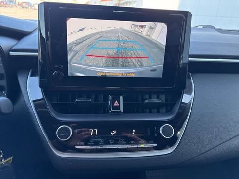 Used 2024 Toyota Corolla LE image 15