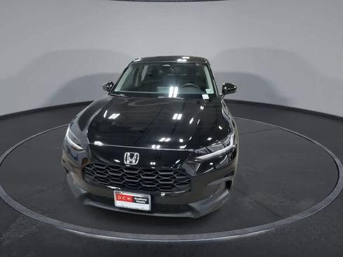 Used 2023 Honda HR-V LX image 3
