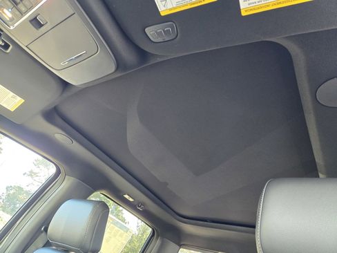 New 2025 Ford F150 Lariat w/ Equipment Group 502A High image 9