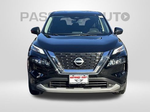 Used 2023 Nissan Rogue S image 7