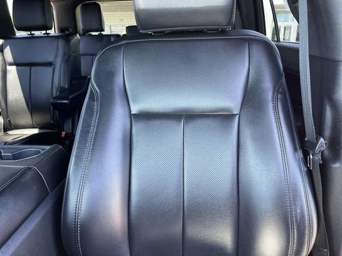 Used 2021 Ford Expedition XLT AWD/4WD image 23