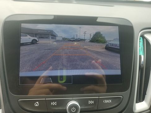 Used 2025 Chevrolet Malibu LT FWD image 29