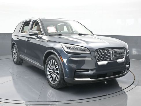 Used 2022 Lincoln Aviator Reserve w/ Elements Package Plus image 9