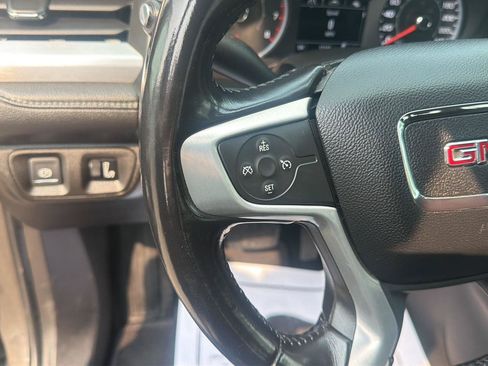 Used 2019 GMC Acadia SLE AWD/4WD image 18