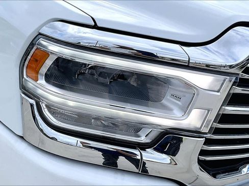 Used 2024 RAM 2500 Laramie AWD/4WD image 27