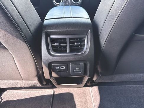 Used 2025 Chevrolet Blazer LT w/ Sound & Technology Package AWD/4WD image 21