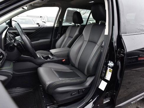 Used 2025 Subaru Outback Onyx Edition image 20