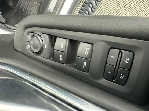 Used 2023 Chevrolet Tahoe Z71 AWD/4WD image 24