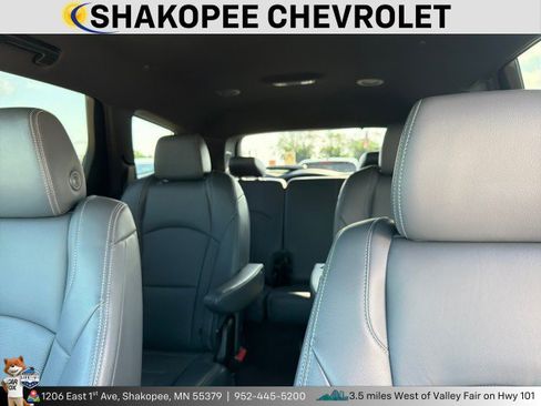 Used 2022 Buick Enclave Premium AWD/4WD image 5